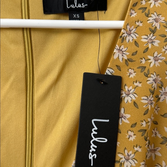 Lulus Anything Lovelier Yellow Floral Print Tiered Midi Dress Size: XS - Picture 7 of 9